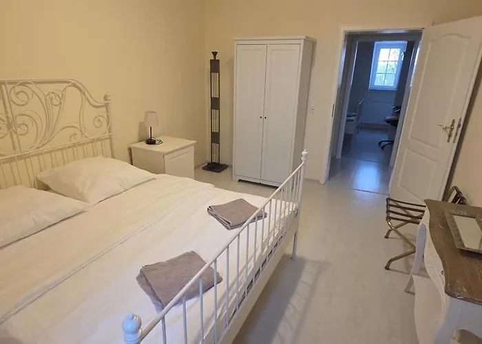 صورة فندق Kirchscheidungenفي  Schloss Burgscheidungen